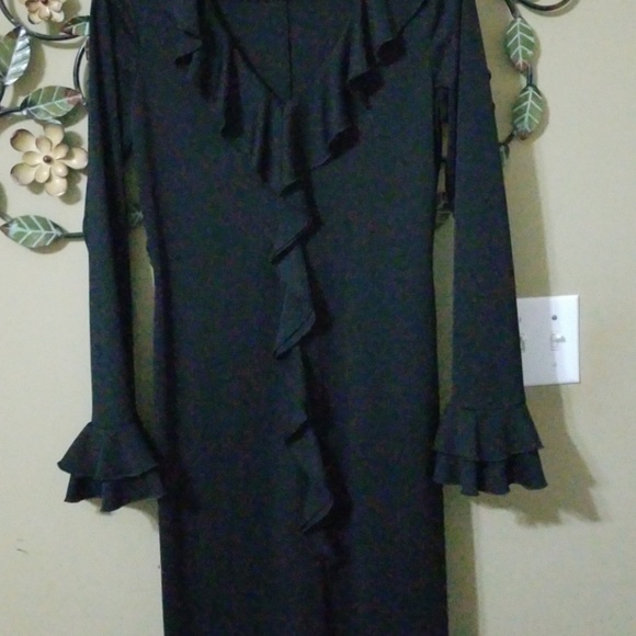 Perseption Dresses & Skirts - .💞5/20💞 Perseption ruffled unlined dress